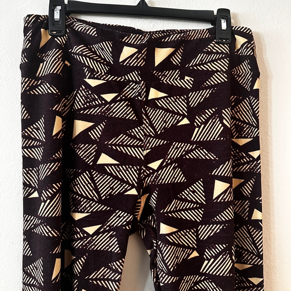 Geometric Brown and Cream Leggings